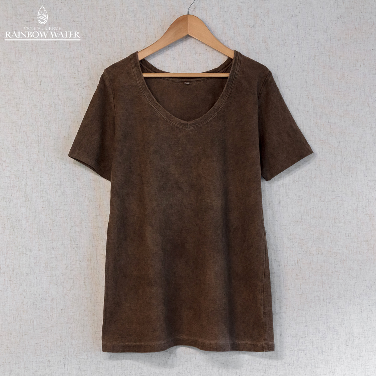 ブラウンCOFFEEプリント VネックTシャツ ブラウンCOFFEEプリント VネックTシャツ